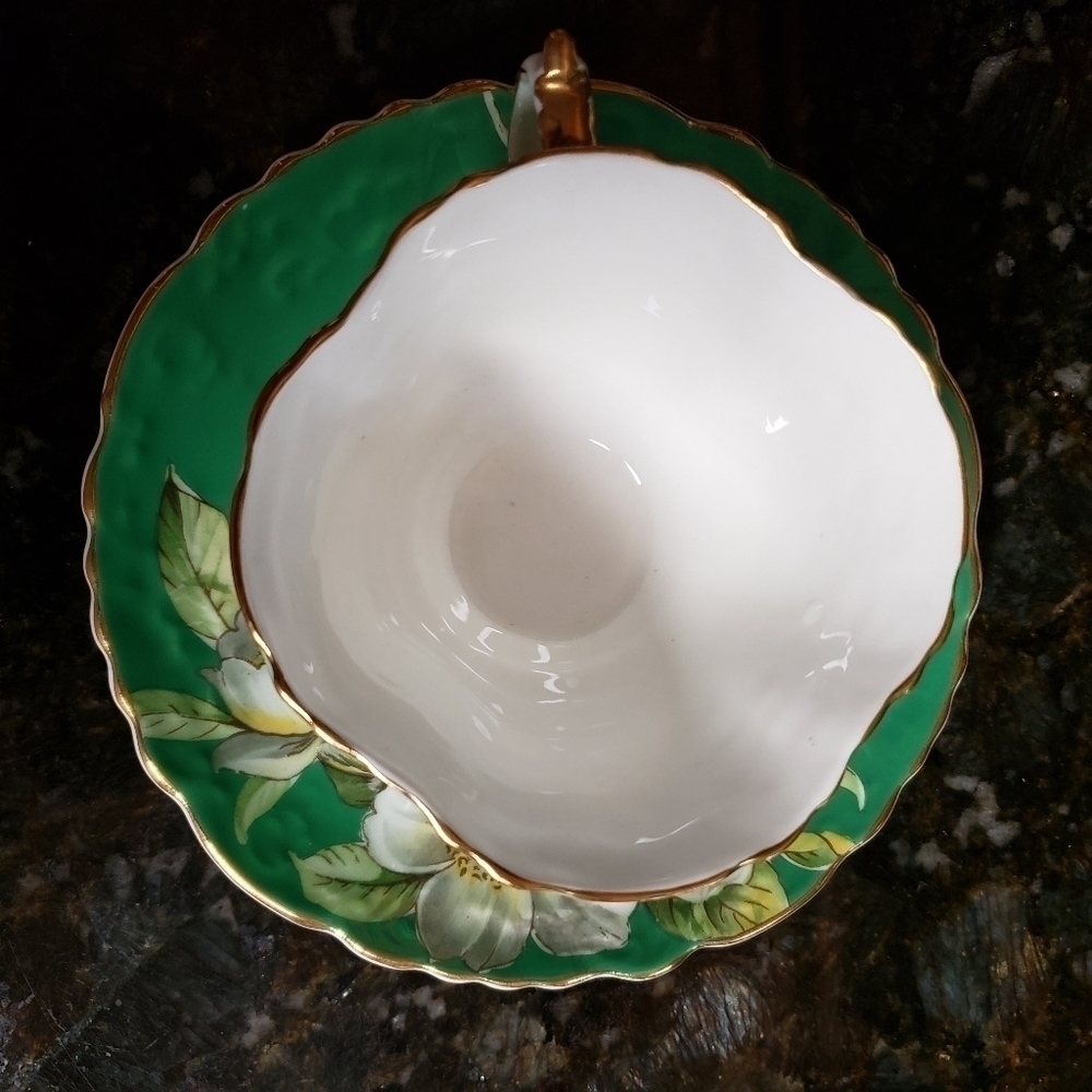 𝅺Aynsley Tea Cup Saucer Set Kelly Green White Flowers Apple Blossom England - Picture 6 of 10